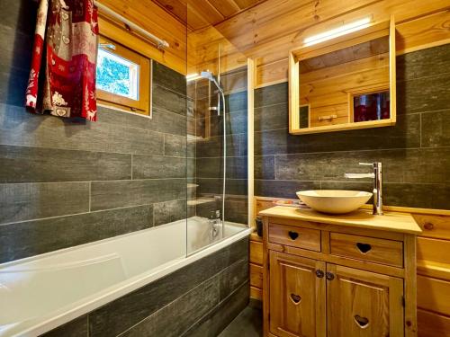 Ένα μπάνιο στο Chalet Pierra, pied des pistes - Wifi gratuit - 2 parkings