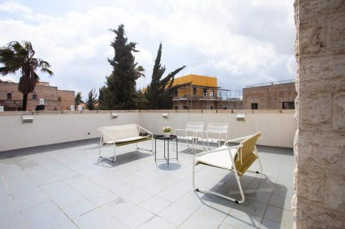 Gallery image of Shlomo Molkho Luxury Apartment By Nimizz in Jerusalem