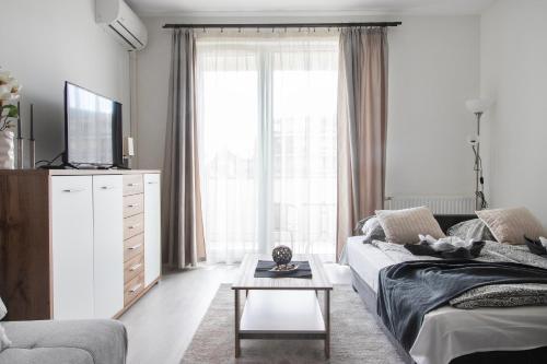 Corvin Gem Apartment with PARKING