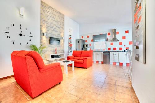 VILLA BANANERA CON PISCINA PRIVADA en CONIL DE LA FRONTERA