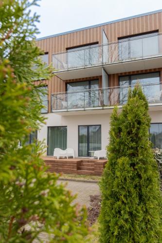 Pärnu Beachside Apartment I Aisa 39 with Balcony & Free Parking