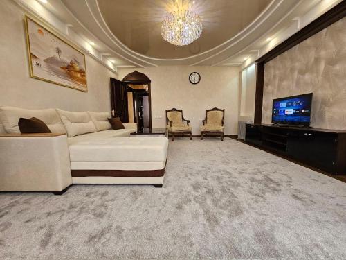 Mirabad Apartment in City Center