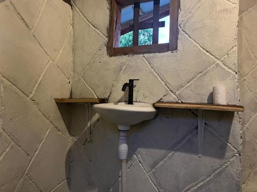 Koupelna v ubytování Padi Bungalow