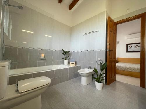 Bathroom sa Villa Casa Dalí