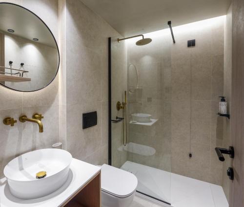 Bilik mandi di Arcadion Hotel