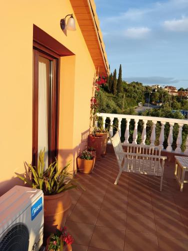 Un balcón o terraza en Amaryllis Luxury Suite
