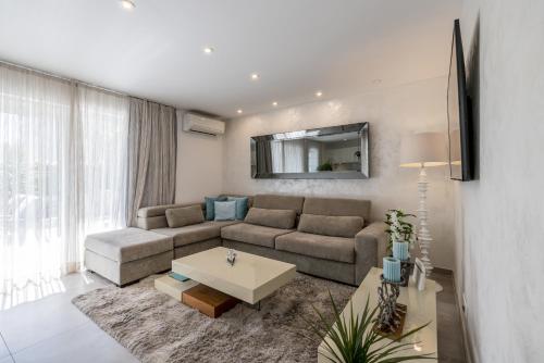 Luxury Apartment Anna