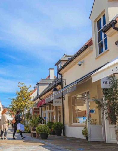 Photo de la galerie de l'établissement Superbe appartement proche Disney, à Quincy-Voisins