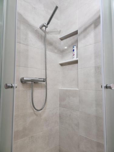Bilik mandi di Apartman Ante