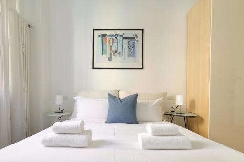 Just Urban Stays - Sunny 2BR Flat in the Heart of Milan - M2 and M4 metro