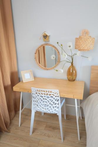 Fotografie z fotogalerie ubytování L'escapade, appartement rénové décoration soignée v destinaci Vincennes