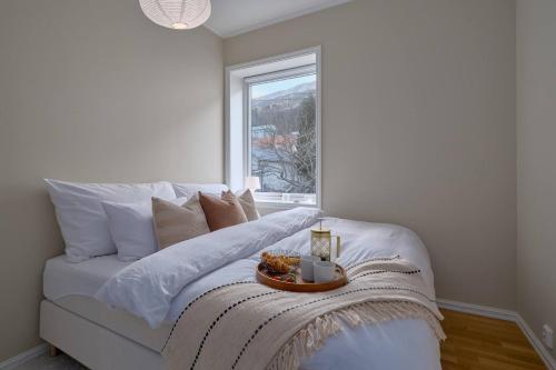 מיטה או מיטות בחדר ב-Luxurious w/ beautiful location