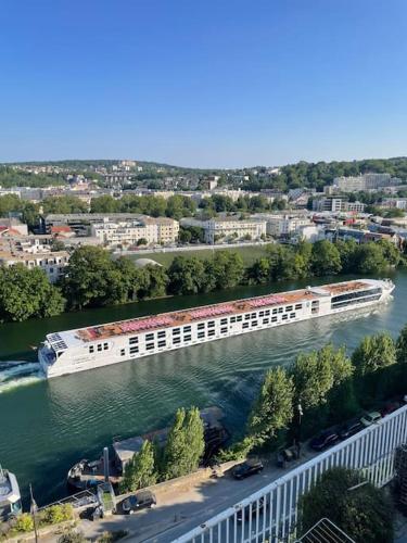 Duplex de 160 m2 vue sur Seine