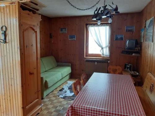 Postel nebo postele na pokoji v ubytování Monolocale situato in zona tranquilla