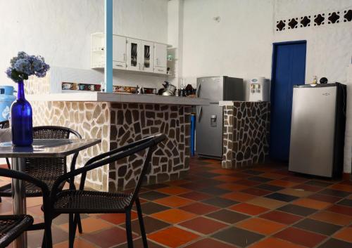 Kuchyň nebo kuchyňský kout v ubytování Vista Farallones Hostel