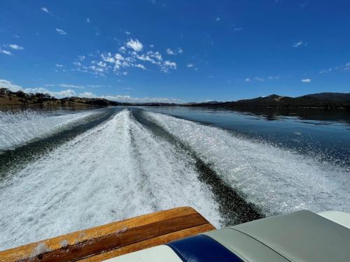 Galeriebild der Unterkunft Mansfield Lakeside Caravan Park in Mansfield