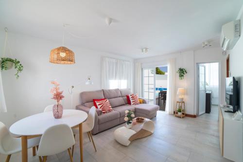 Villa Ocean Wave - Sea Views - Free Private Heated Pool
