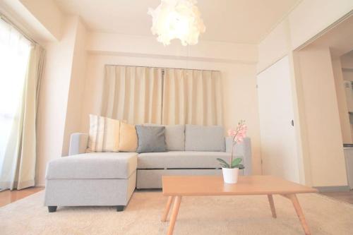 Earls Court by b hotel - Spacious & Relaxing just 4 blocks to Peace Park