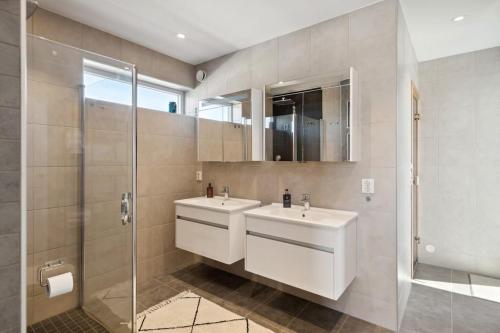 ห้องน้ำของ North Estate Villa Alfheimvegen