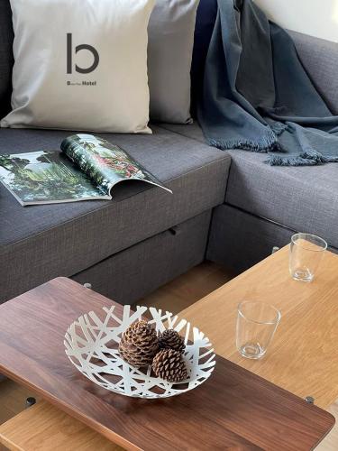 Гостиная зона в bHOTEL Nekoyard - Modern Beautiful Studio, Walk to Peace Park & Shops