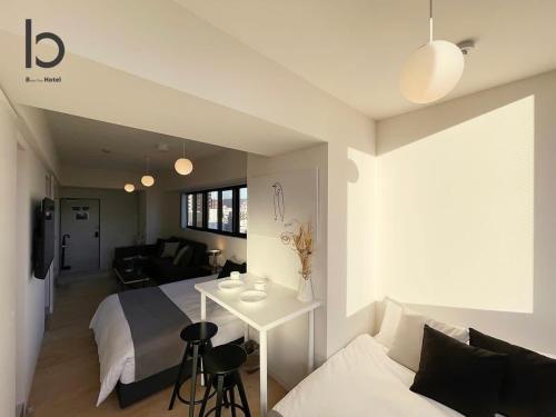 b hotel Nekoyard - City-Center Studio, Secure & Close to Peace Park