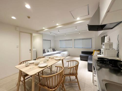 Köök või kööginurk majutusasutuses bHOTEL F-style - Cozy New Apt in the Heart of the City
