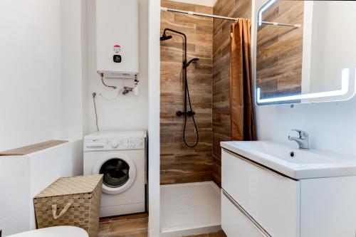 Photo de la galerie de l'établissement Rue de France - 2pers, wifi, hyper centre, à Nice