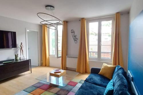 Posezení v ubytování Bel appartement, idéal pour visiter Paris, Disney et du parc floral