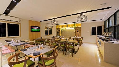 Restaurace v ubytování Click Hotel Biz - Bangalore Airport