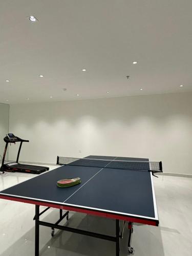 Attrezzature per ping pong presso رنز بالاس للشقق الفندقية o nelle vicinanze
