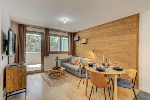 White Pearl A03, Alpes Agency, Central Chamonix, Sleeps 2-4