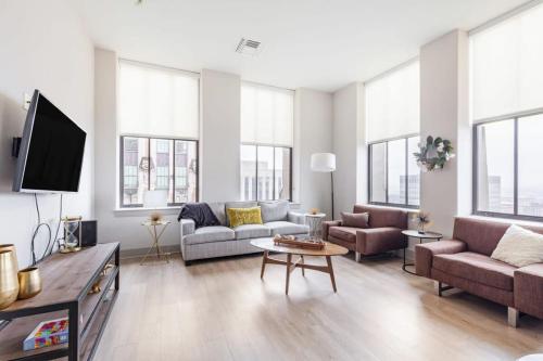 Gallery image of 2BR Distinguished Apartment Downtown w Gym in Baltimore
