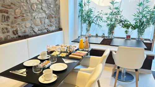 Mad på pensionatet eller i nærheden