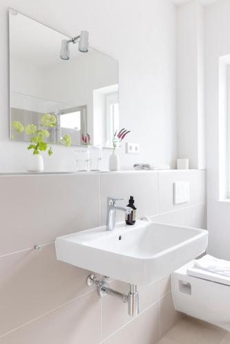 Ένα μπάνιο στο Pier21 FINE LOFTS