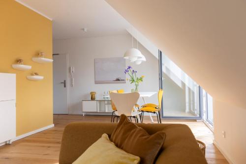 Χώρος καθιστικού στο Pier21 FINE LOFTS