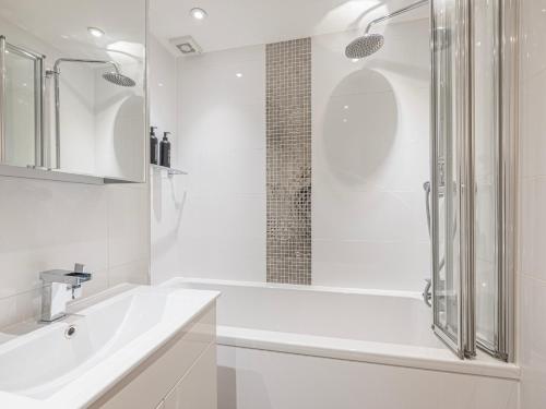 The View Greenwich - Luxury River Thames Apartment photo 18