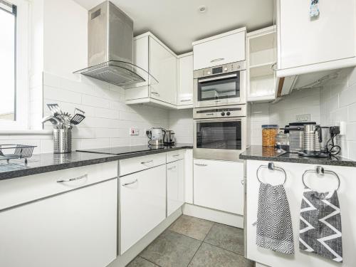 The View Greenwich - Luxury River Thames Apartment photo 24