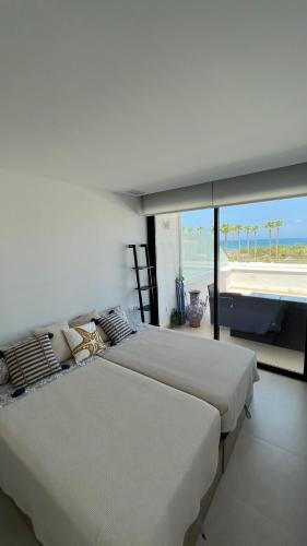 Apartamento lujo en primera línea, Denia