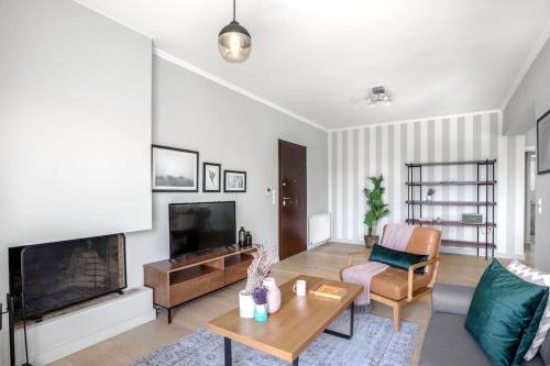 Tranquil Modern Ηaven
