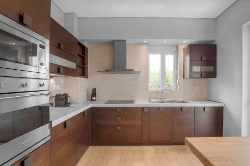 Tranquil Modern Ηaven