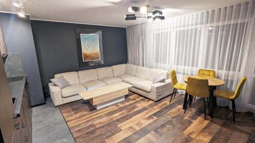 Apartament Górski z widokiem na góry w Bieszczadach - 3 sypialnie 80m2