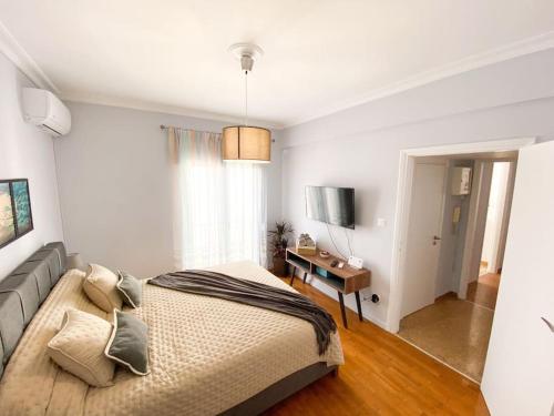 6th Floor Apartment in Athens