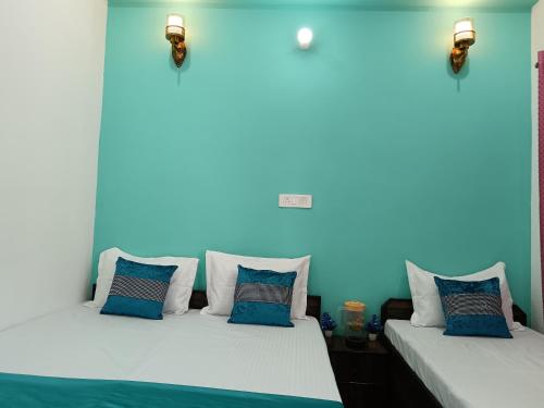 Een bed of bedden in een kamer bij Hotel Tejas