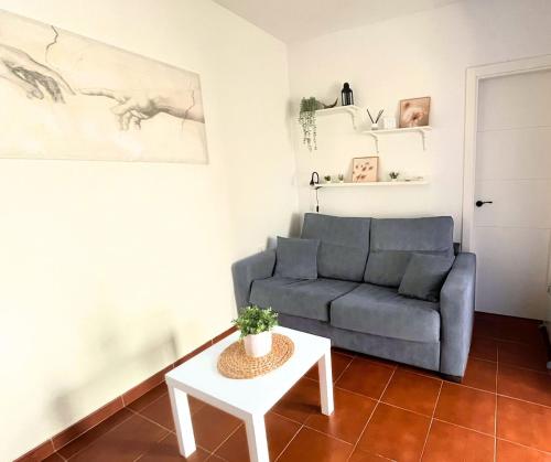 Apartamentos La Casa del Remolino- Centro histórico de Conil, andando a la playa