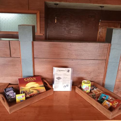 two boxes of food are sitting on a table at Lodge El Taique in Puyehue