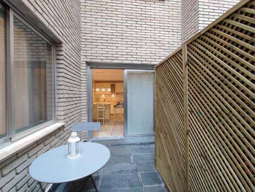 DFLAT Escultor Madrid Apartments