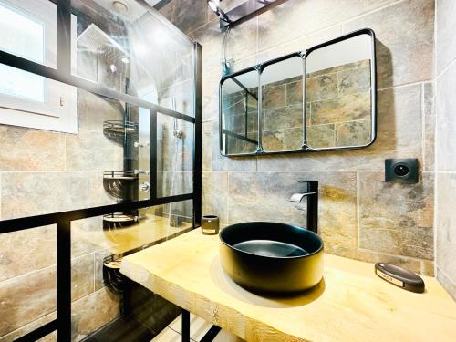 Photo de la galerie de l'établissement Maison rénovée idéale pour des vacances au calme - 6 pers, à Les Sables-dʼOlonne