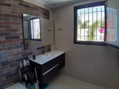 Koupelna v ubytování Modern 3 Bedroom Villa with Private Pool MO35