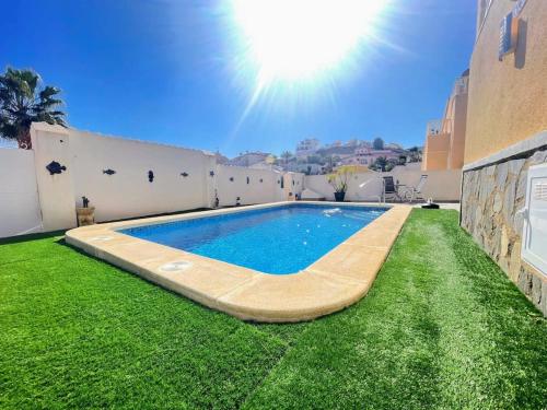 Kép Traditional 3 bedroom Villa with Pool CQ22 szállásáról Ciudad Quesadában a galériában