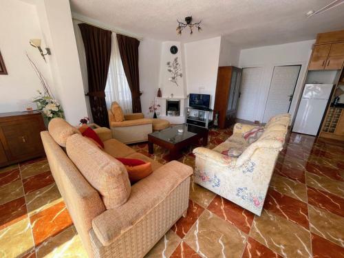 Traditional Villa with Private Pool SM591